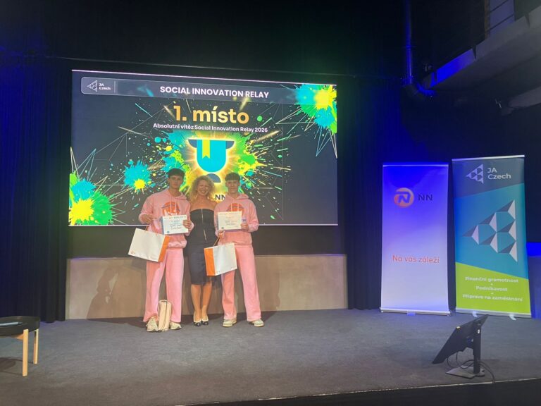 Známe vítěze soutěže Social Innovation Relay! Finále ovládlo mezigenerační soužití a péče o duševní zdraví